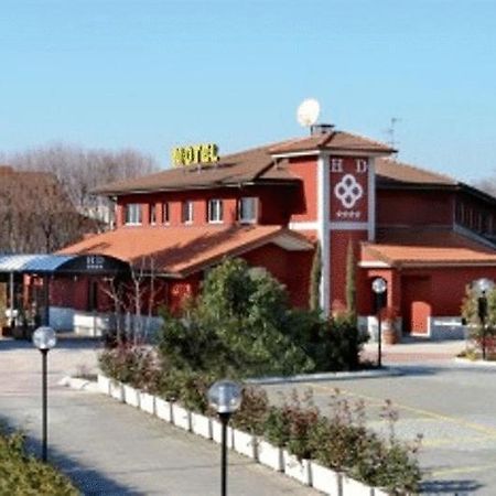 Hotel Daniel Basiano Luaran gambar