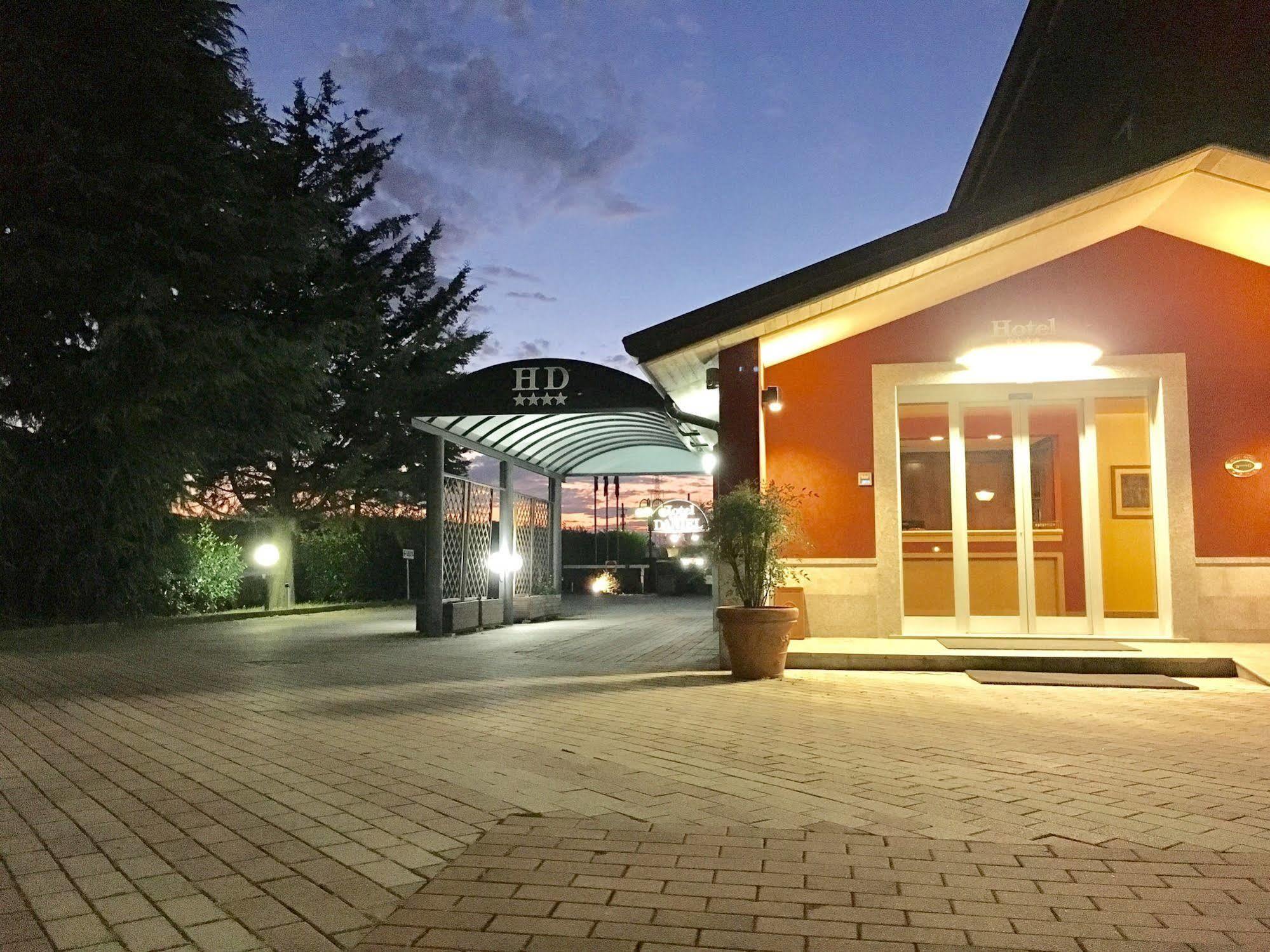 Hotel Daniel Basiano Luaran gambar